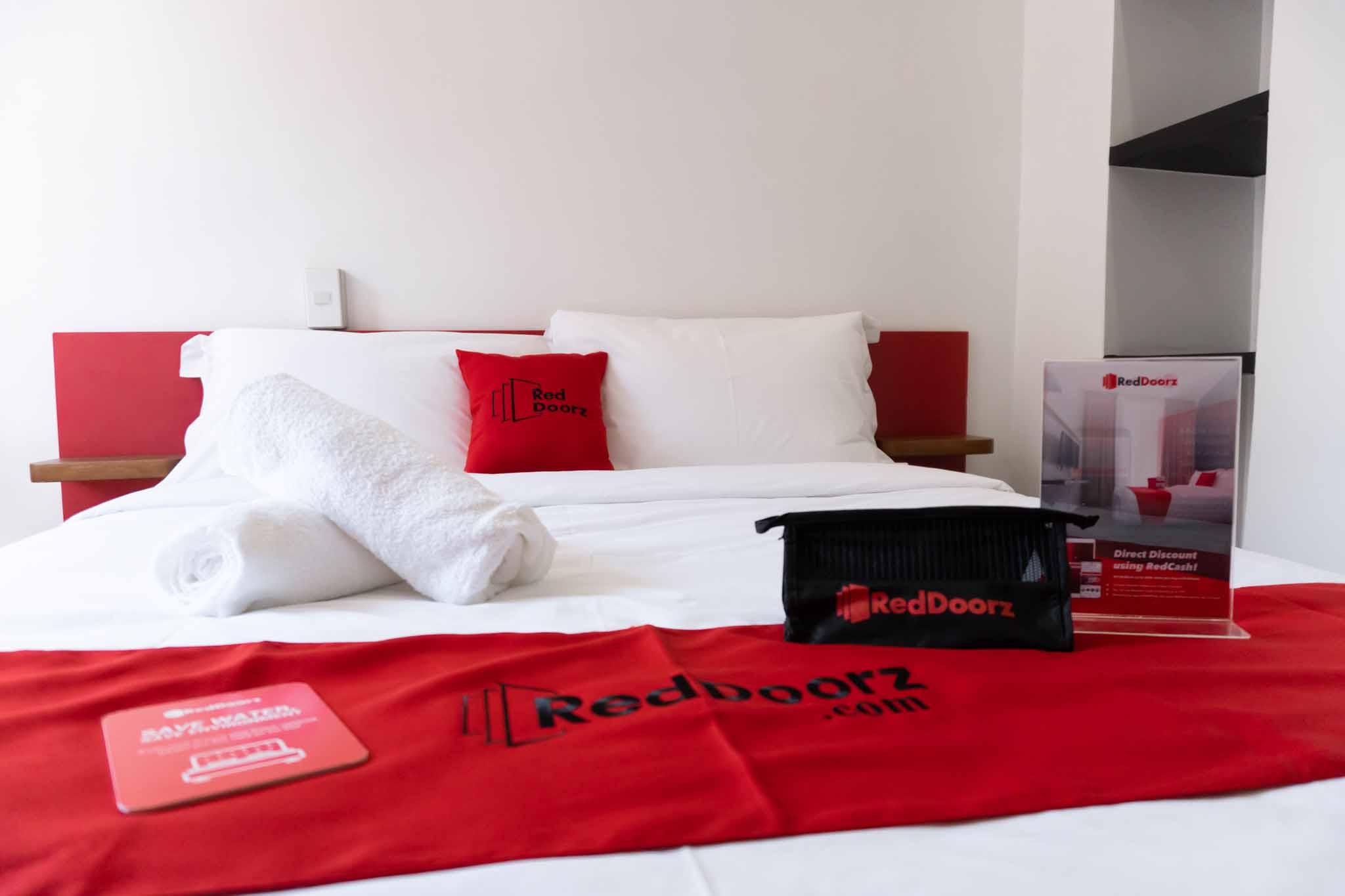 Reddoorz Plus At Mm Hotel Las Pinas Former Reddoorz Plus Near Bamboo Organ Dış mekan fotoğraf