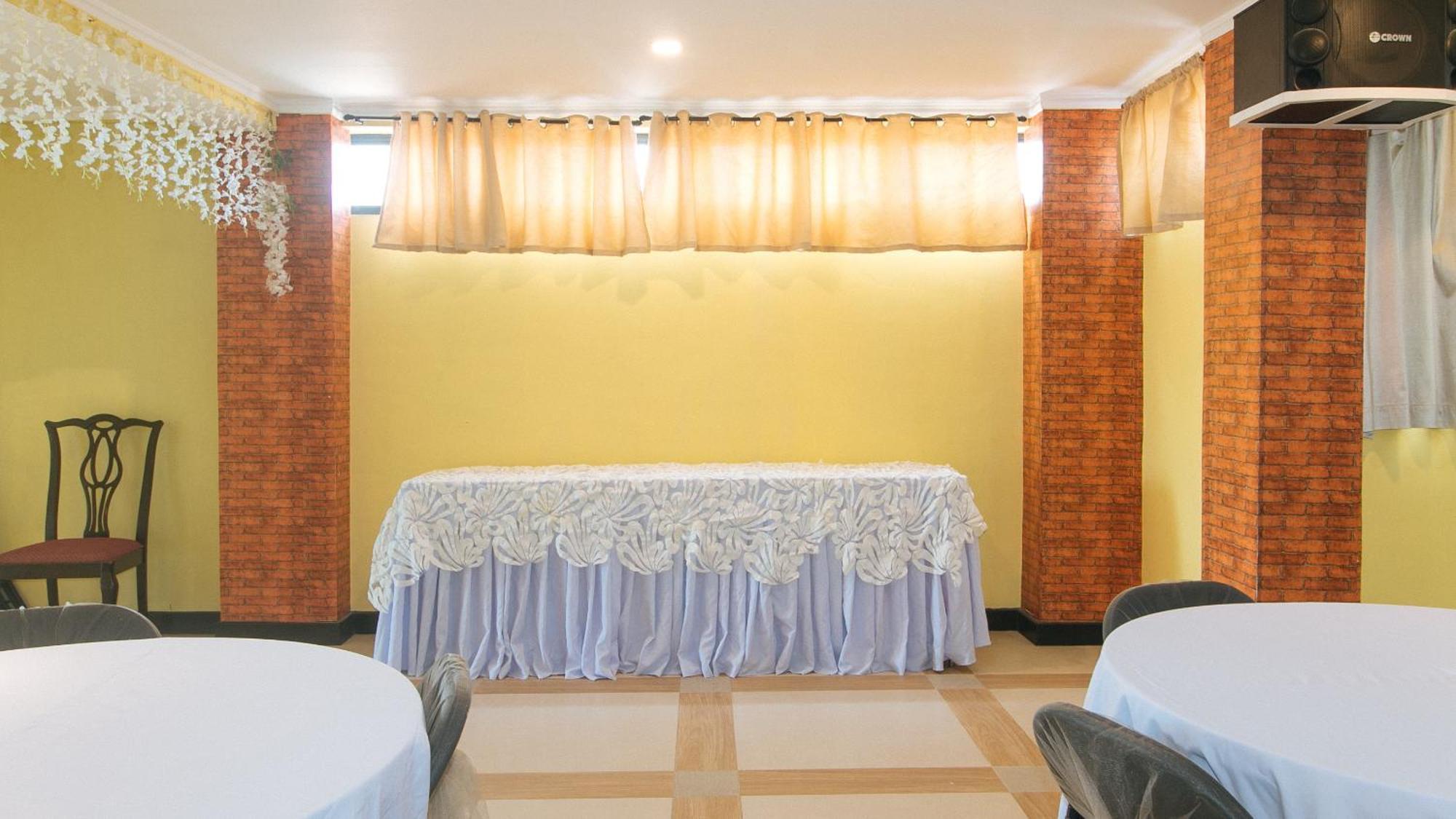 Reddoorz Plus At Mm Hotel Las Pinas Former Reddoorz Plus Near Bamboo Organ Dış mekan fotoğraf
